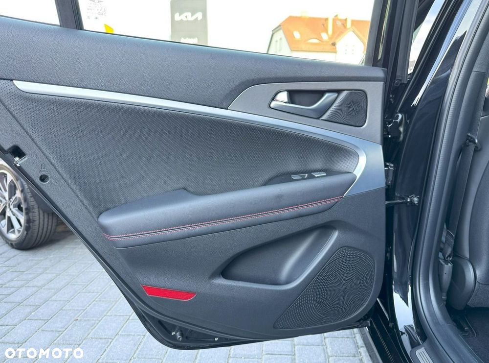 Genesis G70 - 14