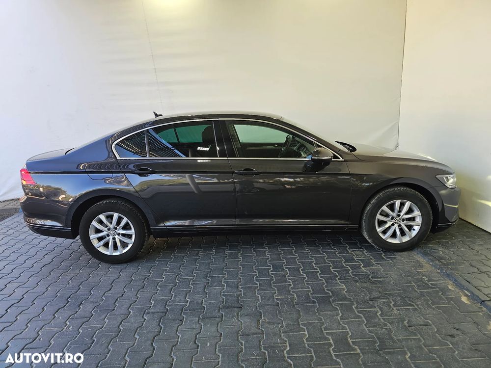 Volkswagen Passat 1.5 TSI ACT DSG Comfortline - 26