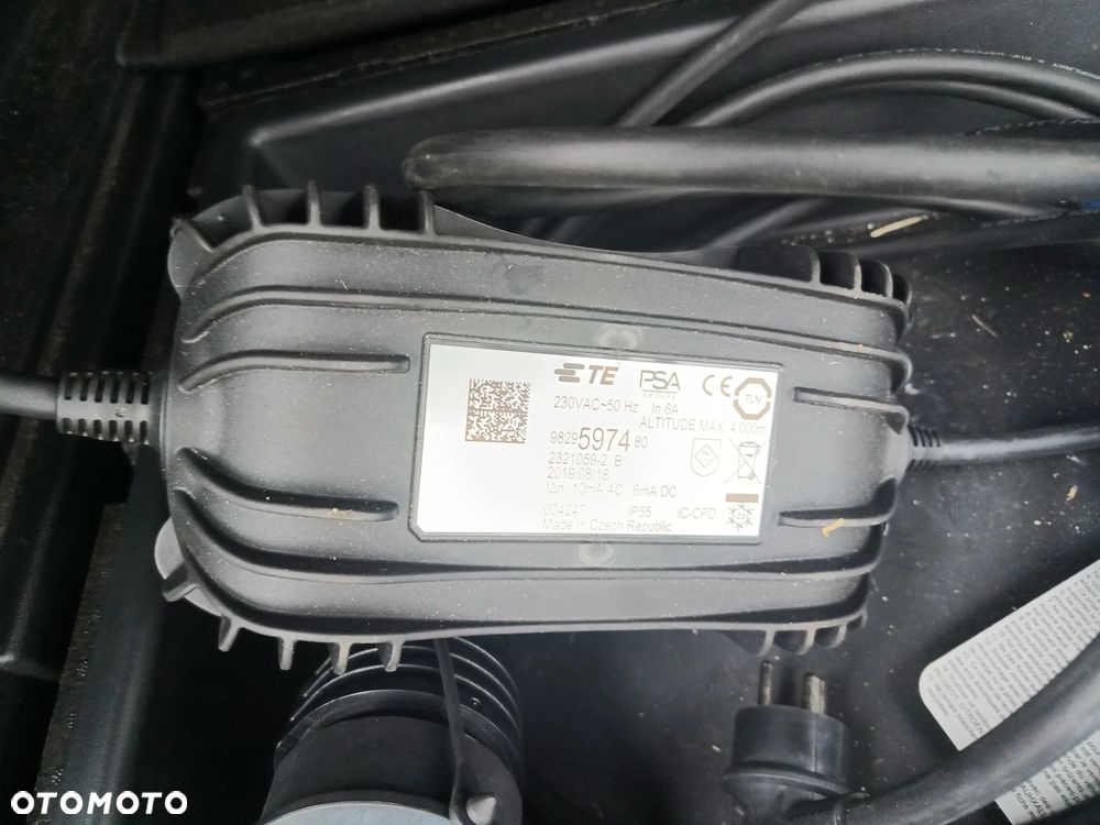 Peugeot 3008 PureTech 180 Stop & Start GPF EAT8 Allure - 28