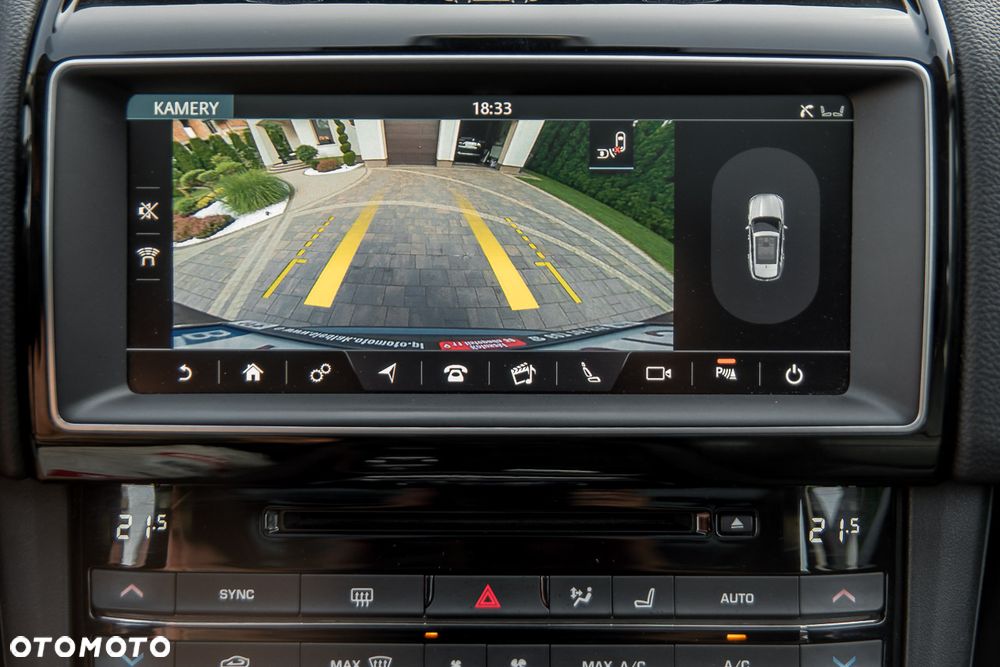 Jaguar F-Pace 2.0 i4D AWD Prestige - 30