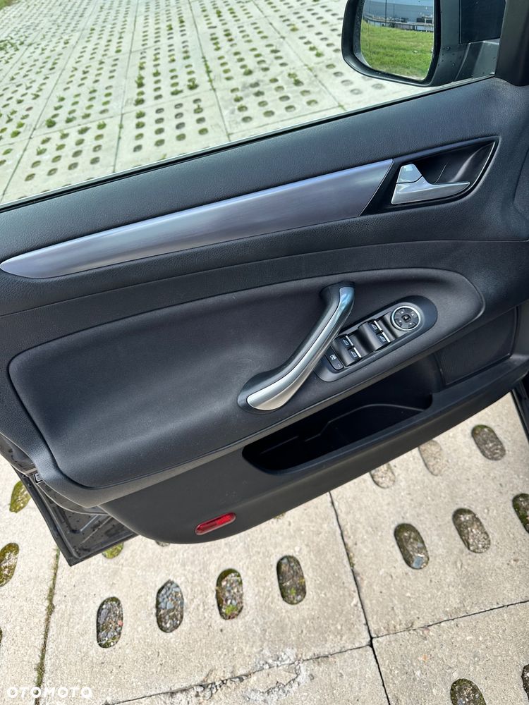 Ford Mondeo - 11