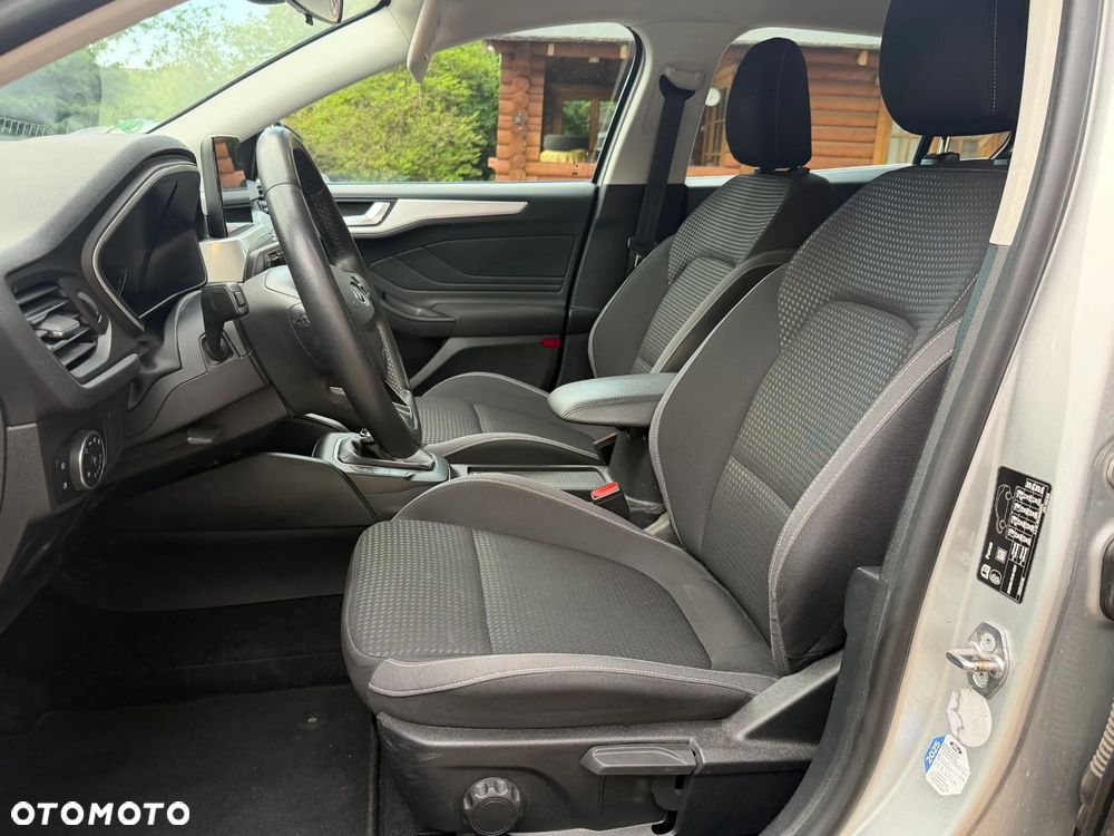 Ford Focus 1.5 EcoBlue Start-Stopp-System COOL&CONNECT - 10