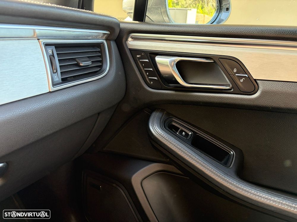 Porsche Macan S - 6
