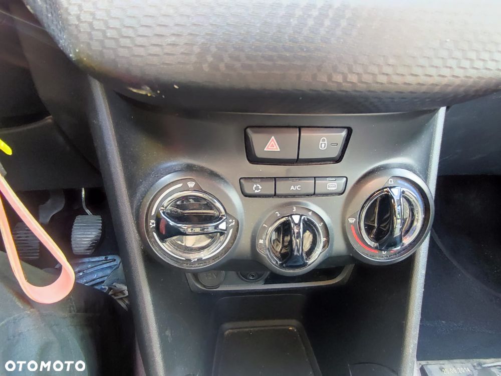 Peugeot 2008 e-HDi FAP 92 STOP & START Business-Line - 16