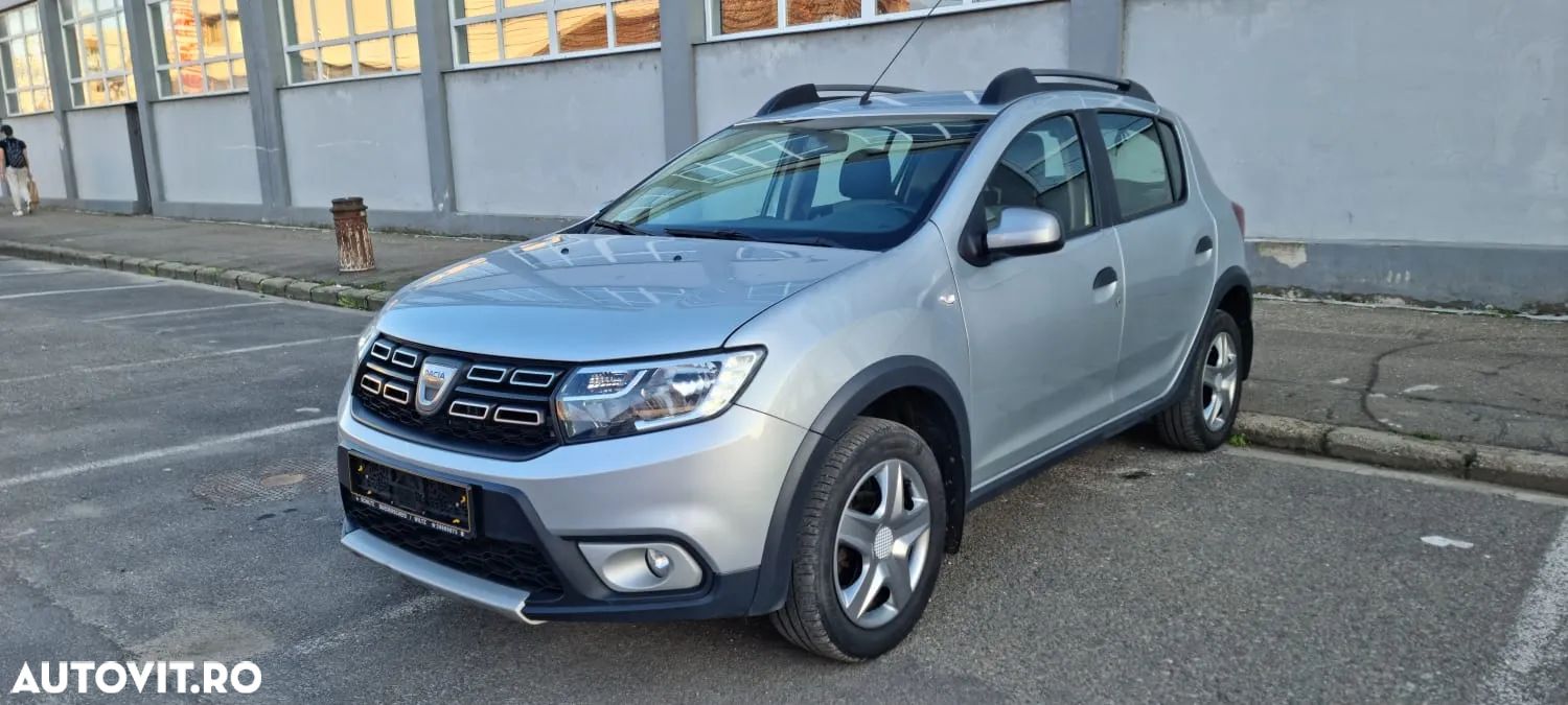 Dacia Sandero Stepway TCe 90 (S&S) Celebration - 1