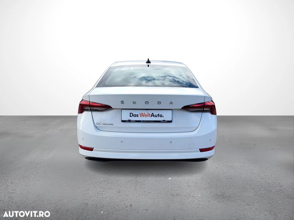 Skoda Octavia 2.0 TDI DSG Ambition - 4