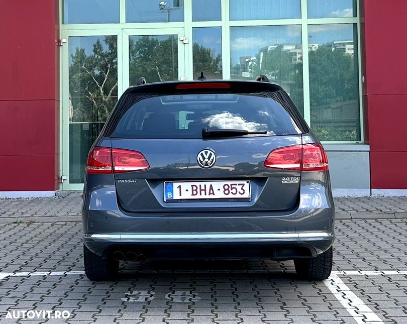 Volkswagen Passat - 30