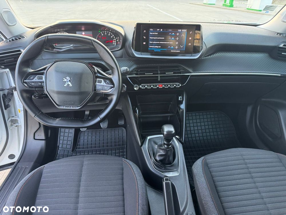 Peugeot 2008 1.5 BlueHDi Allure S&S - 19