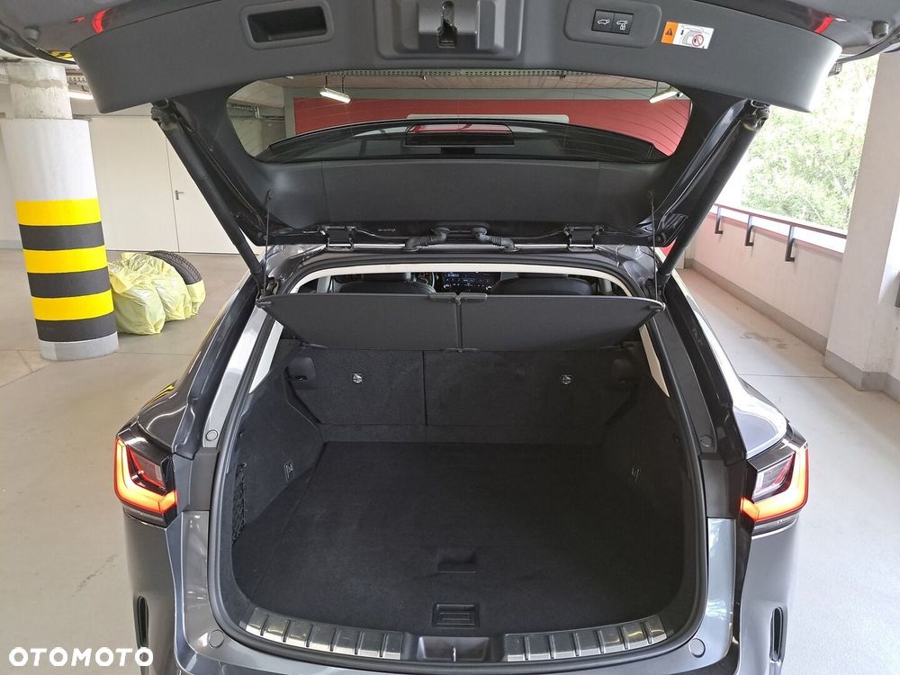 Lexus NX 2023
