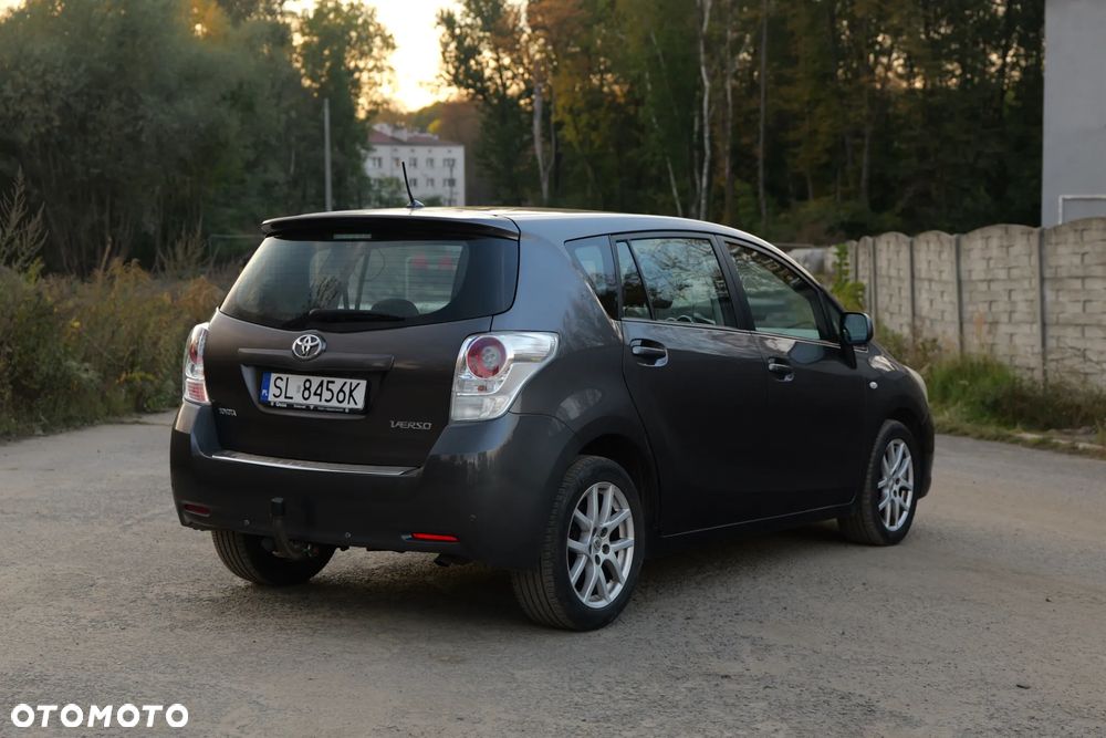 Toyota Verso 1.8 Sol EU5 7os - 10