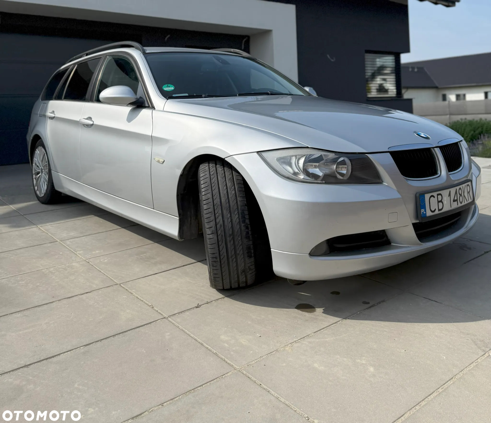 BMW Seria 3 320d DPF Touring - 4