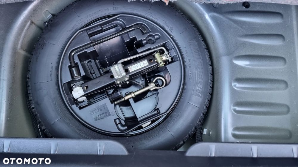 Citroën C3 1.4 Exclusive - 30