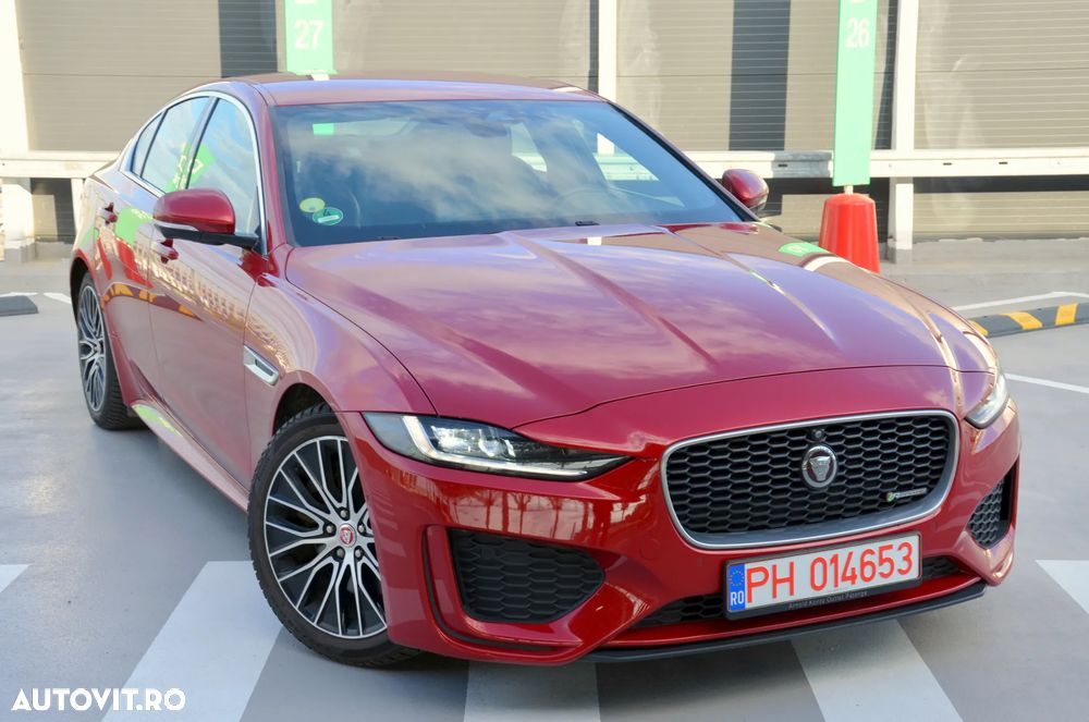 Jaguar XE D200 RWD MHEV R-Dynamic HSE - 1