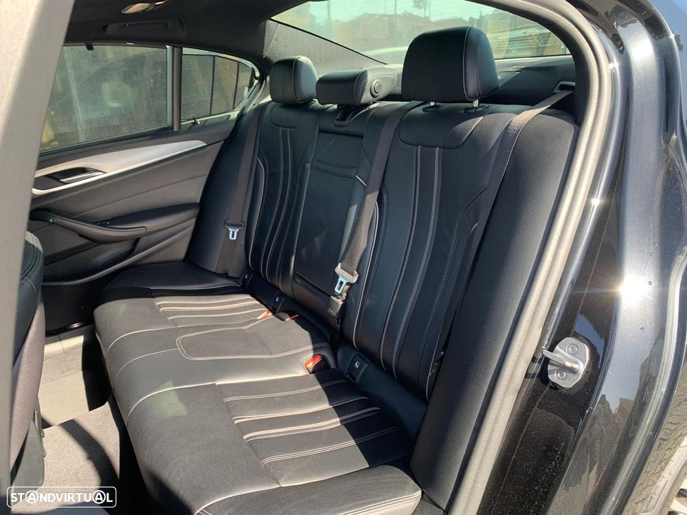 BMW 518 d Pack M Auto - 21