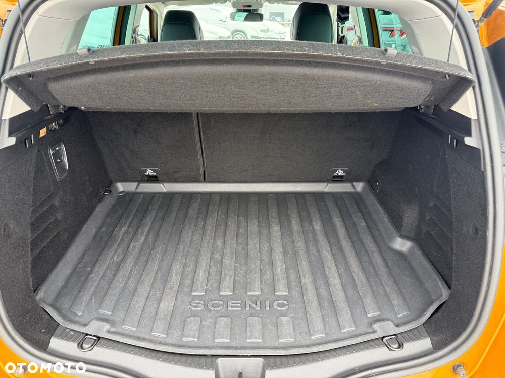 Renault Scenic 1.3 TCe FAP Intens EDC - 19