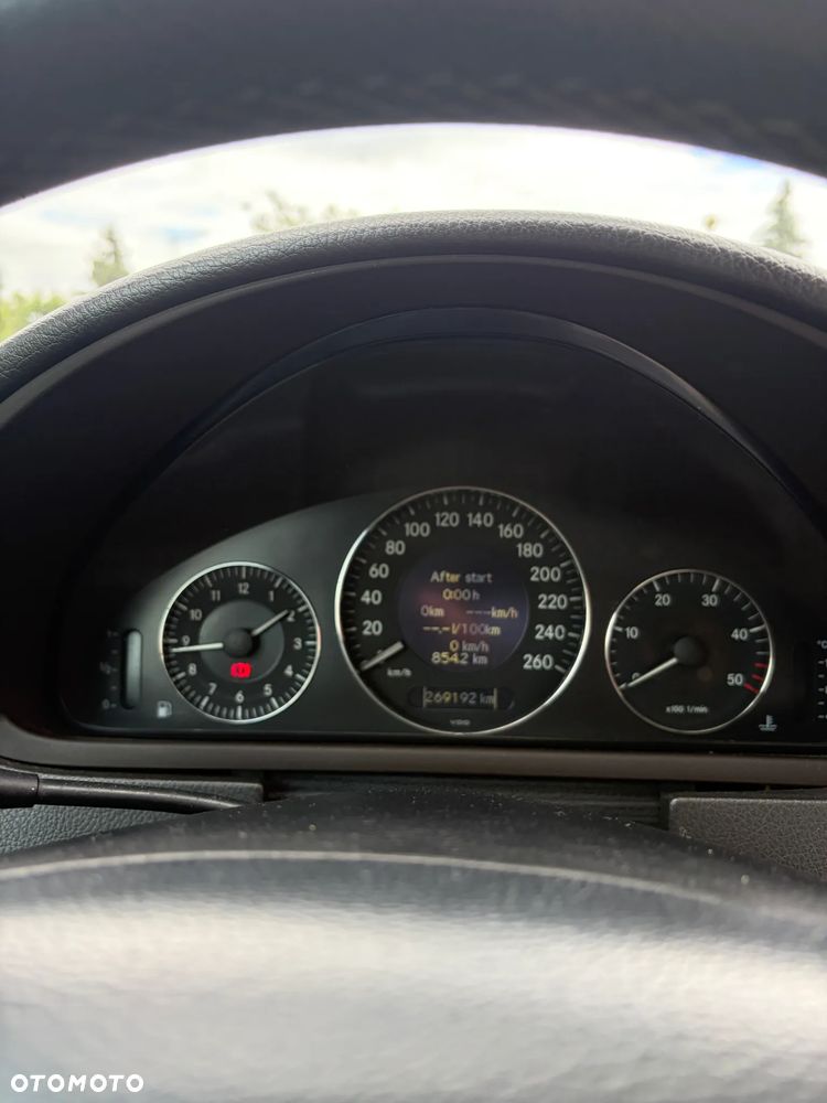 Mercedes-Benz CLK - 11