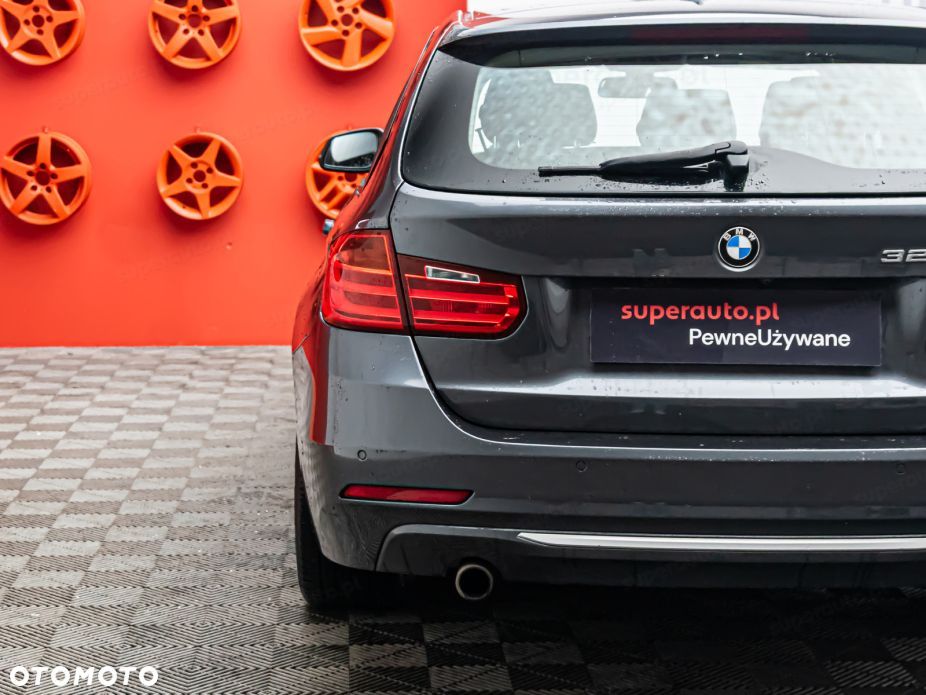 BMW Seria 3 320d - 24