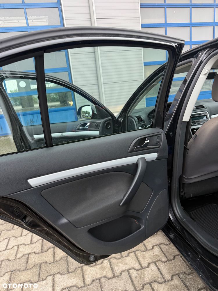 Skoda Octavia 1.4 TSI FAMILY Green tec - 25