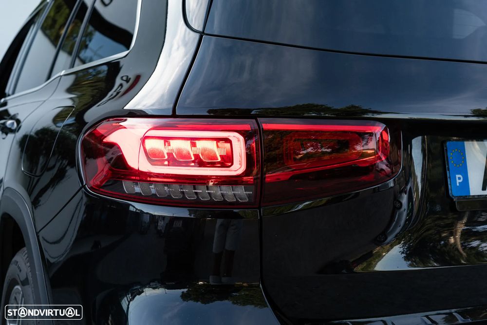 Mercedes-Benz GLB 180 d AMG Line - 28