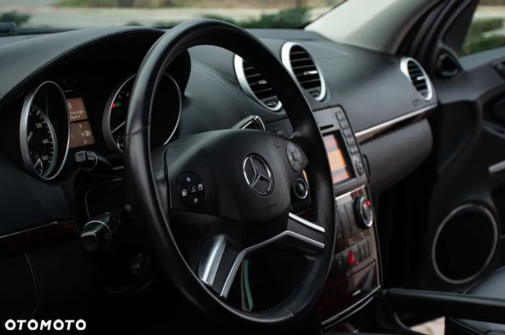 Mercedes-Benz GL 450 4Matic 7G-TRONIC - 21
