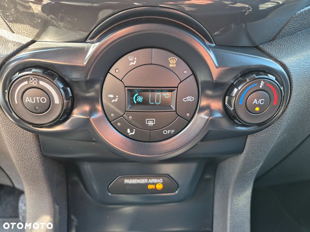 Ford EcoSport 1.0 EcoBoost TITANIUM - 36