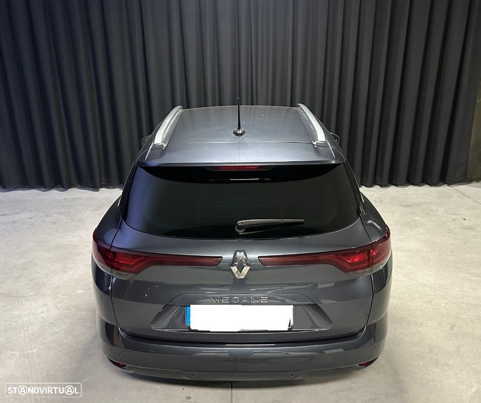 Renault Mégane Sport Tourer 1.3 TCe Limited J17 - 25