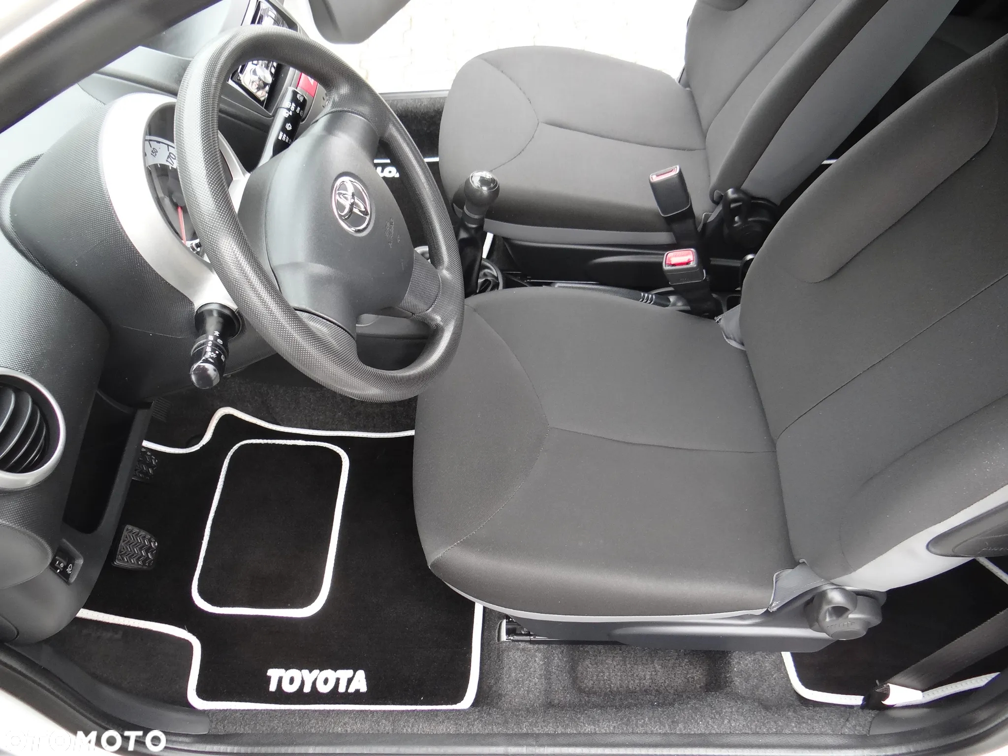 Toyota Aygo 1.0 VVT-i Sol - 25