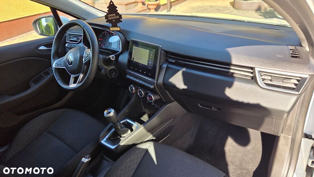 Renault Clio - 6