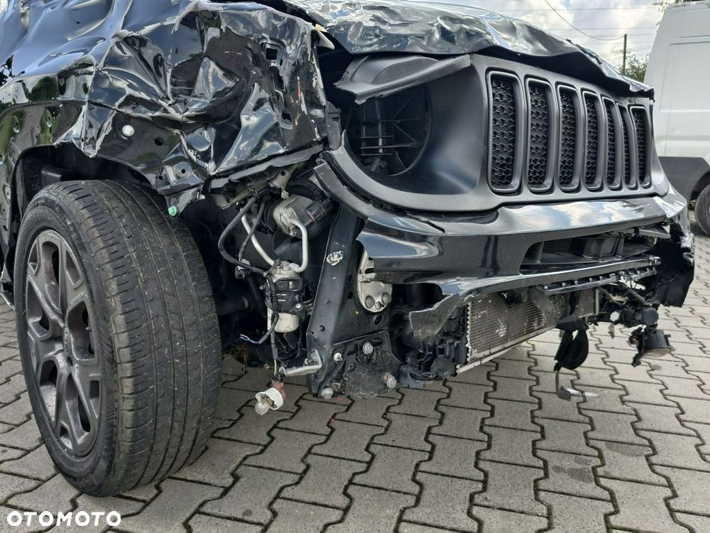 Jeep Renegade - 25
