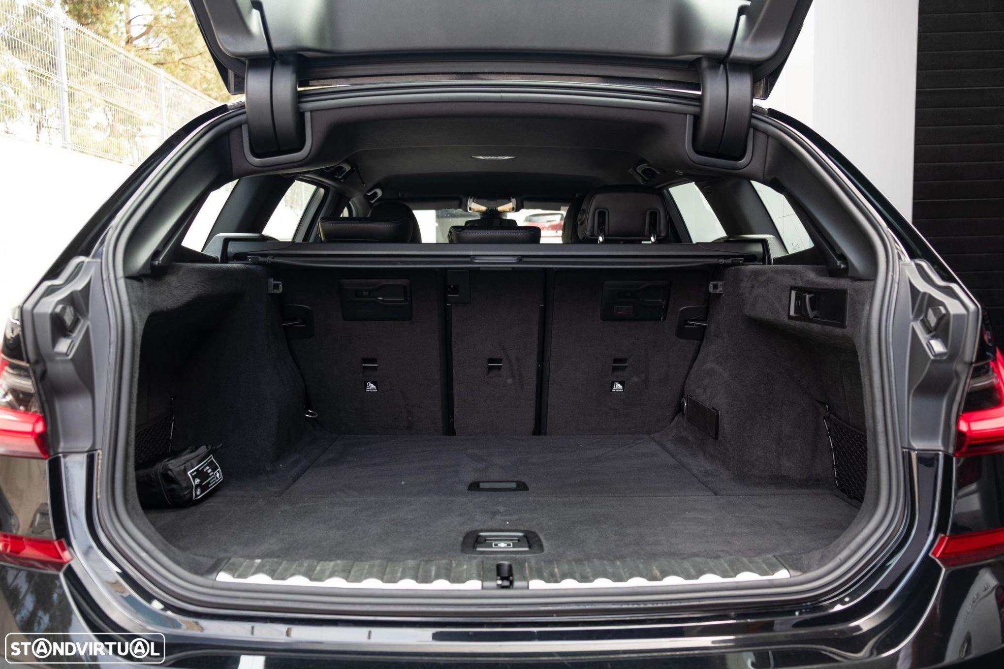 BMW 320 d Touring Pack M Auto - 19