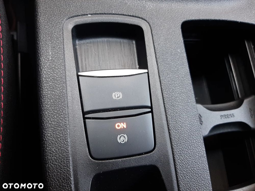 Ford Kuga 1.5 EcoBoost FWD ST-Line - 33