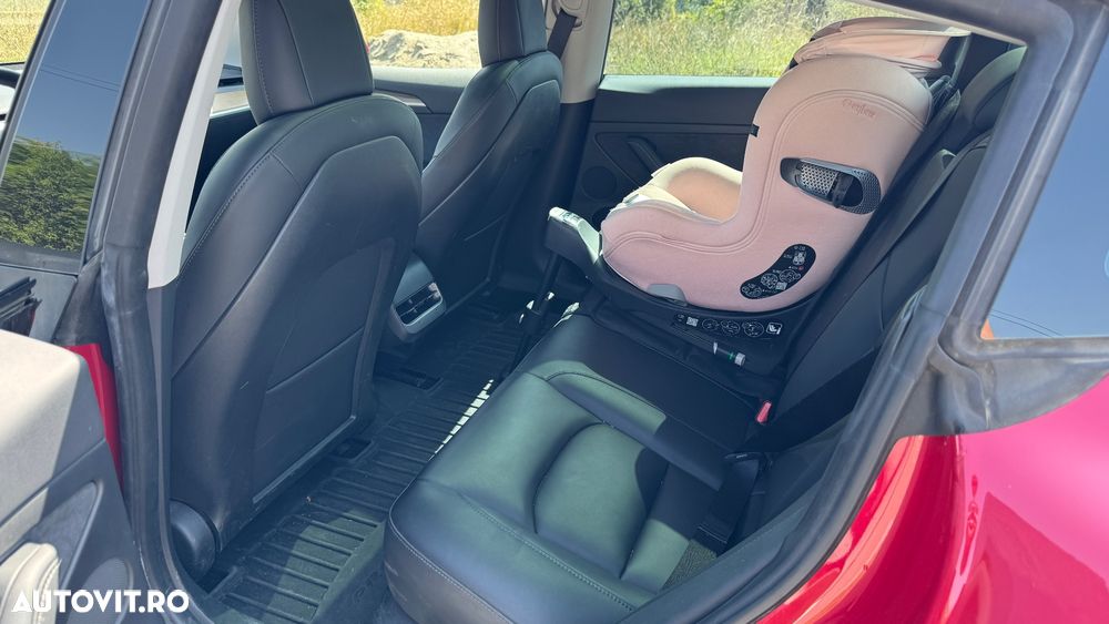 Tesla Model 3 - 6