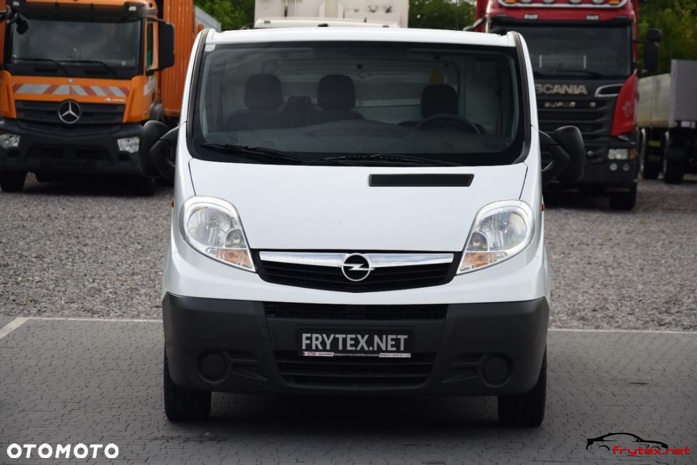Opel Vivaro - 2