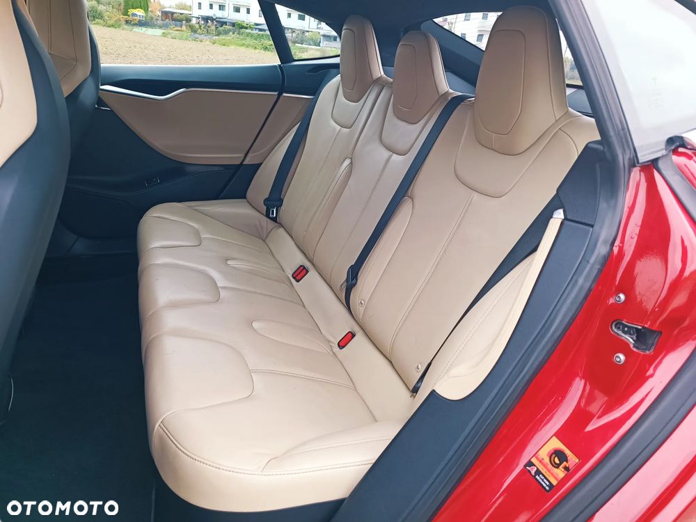 Tesla Model S Long Range Plus - 38
