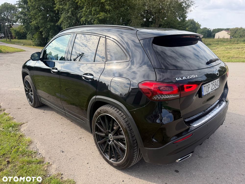 Mercedes-Benz GLA 220 d 4-Matic AMG Line - 7