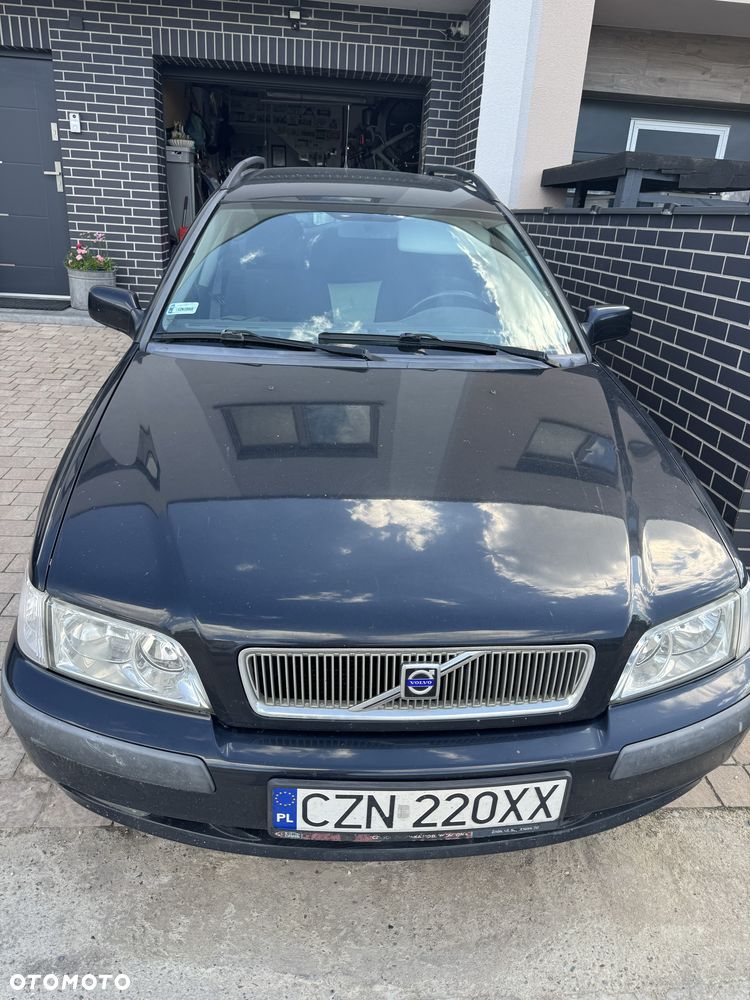 Volvo V40 - 1