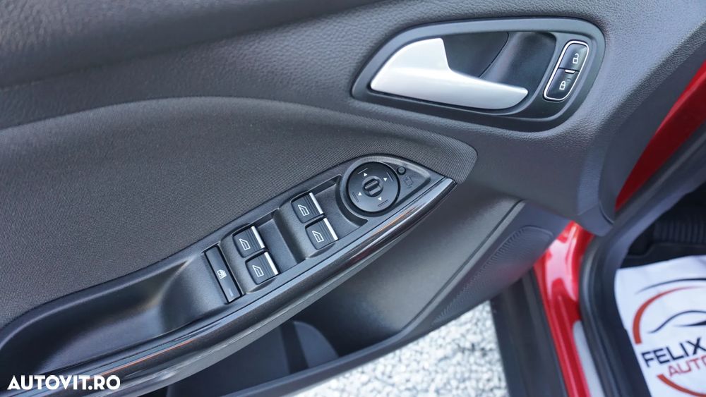 Ford Focus - 17