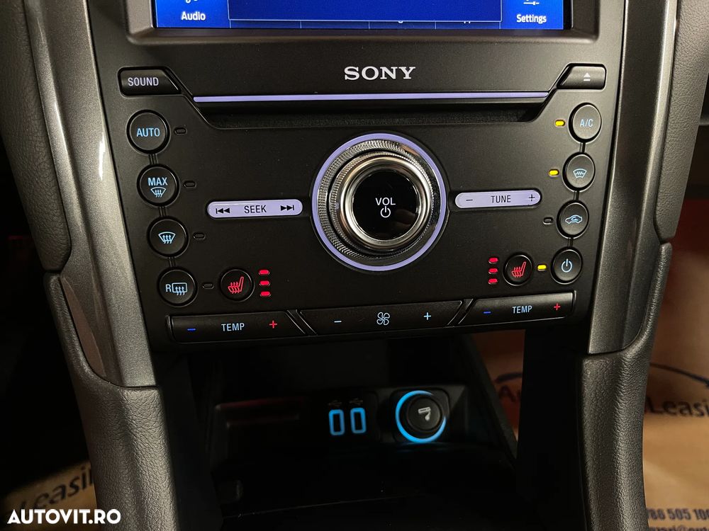 Ford Mondeo 2.0 HEV Titanium - 22