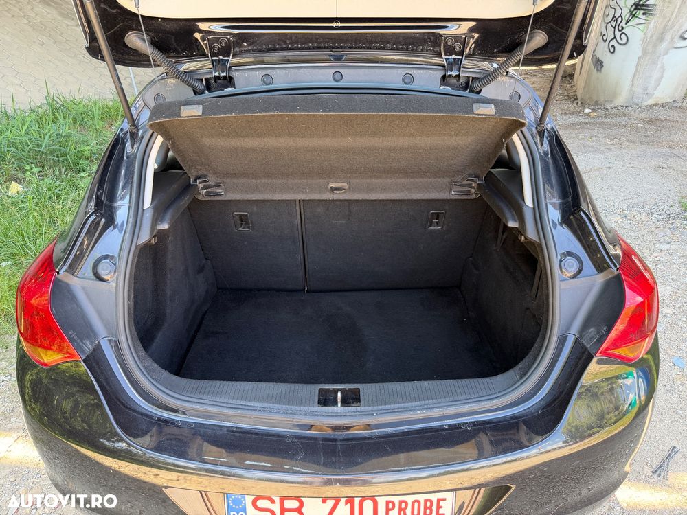 Opel Astra 1.7 CDTI Cosmo - 12