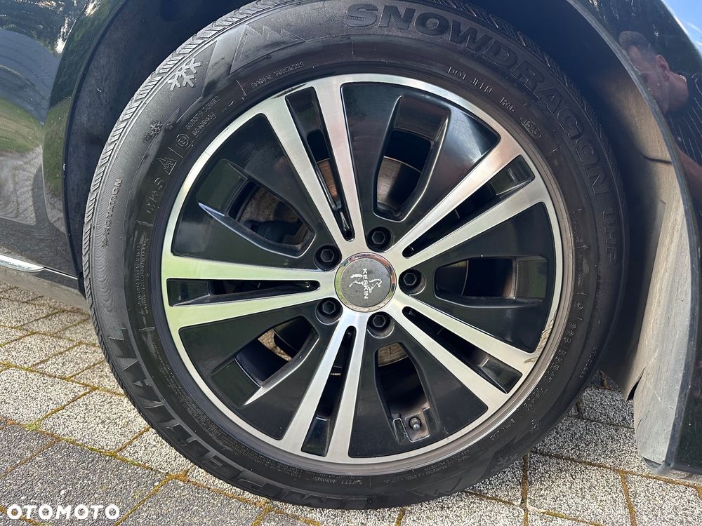 Mercedes-Benz Klasa E 200 d 9G-TRONIC - 17