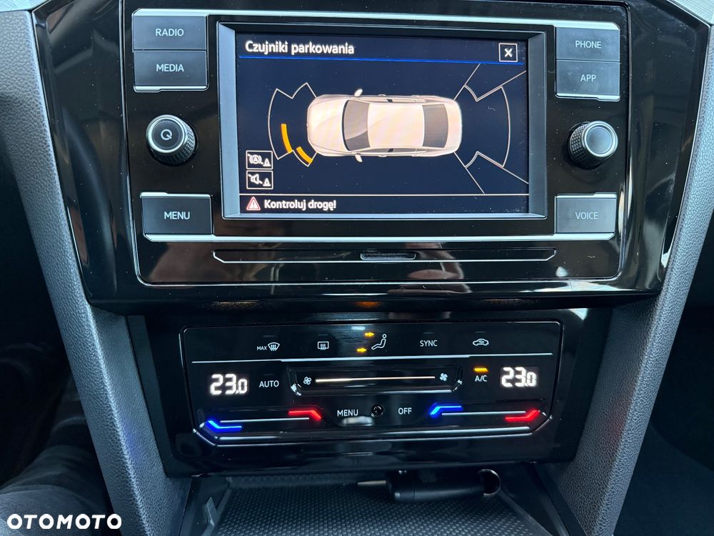 Volkswagen Passat 2.0 TDI EVO Business - 15