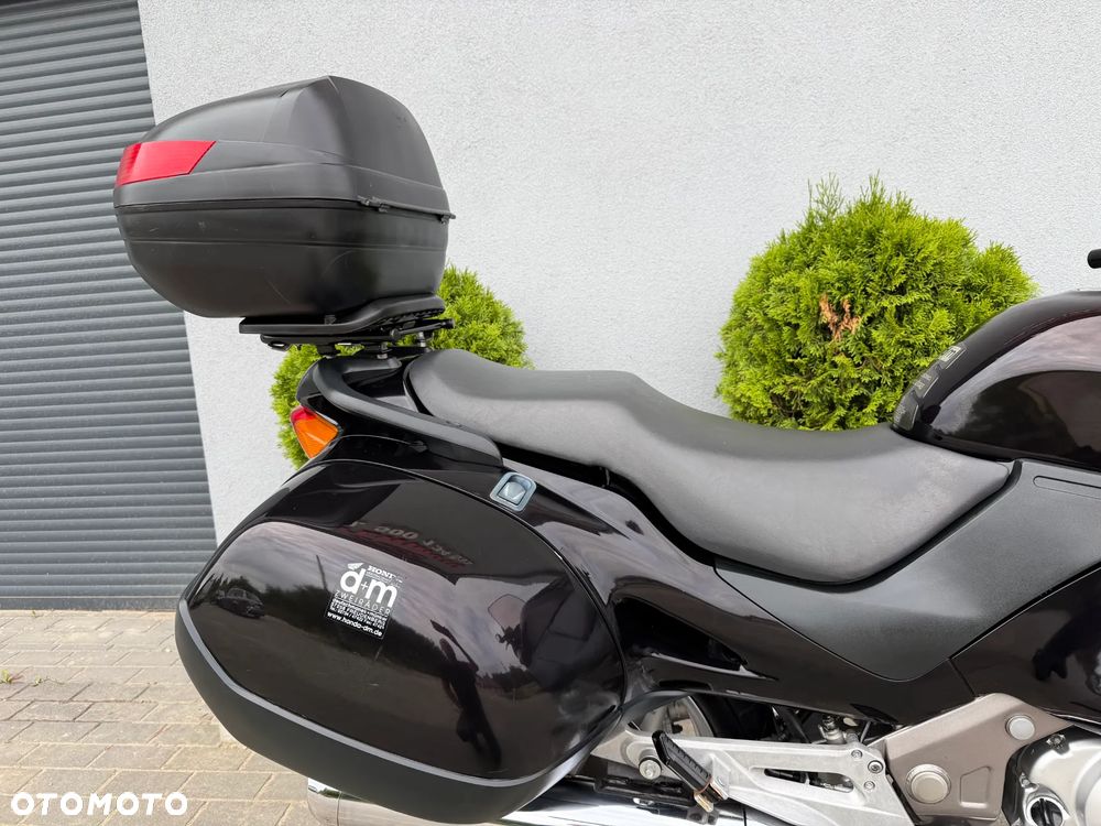 Honda NTV - 16