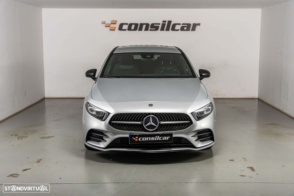 Mercedes-Benz A 180 d AMG Line Aut. — fotografia 2