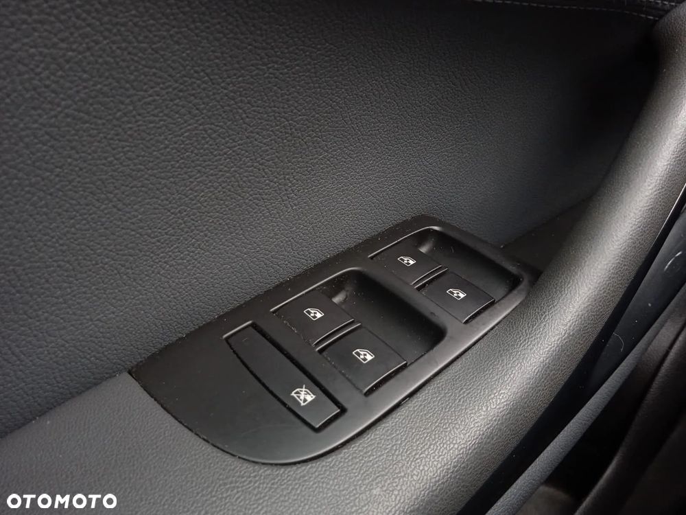 Opel Zafira 2.0 CDTI Cosmo - 25