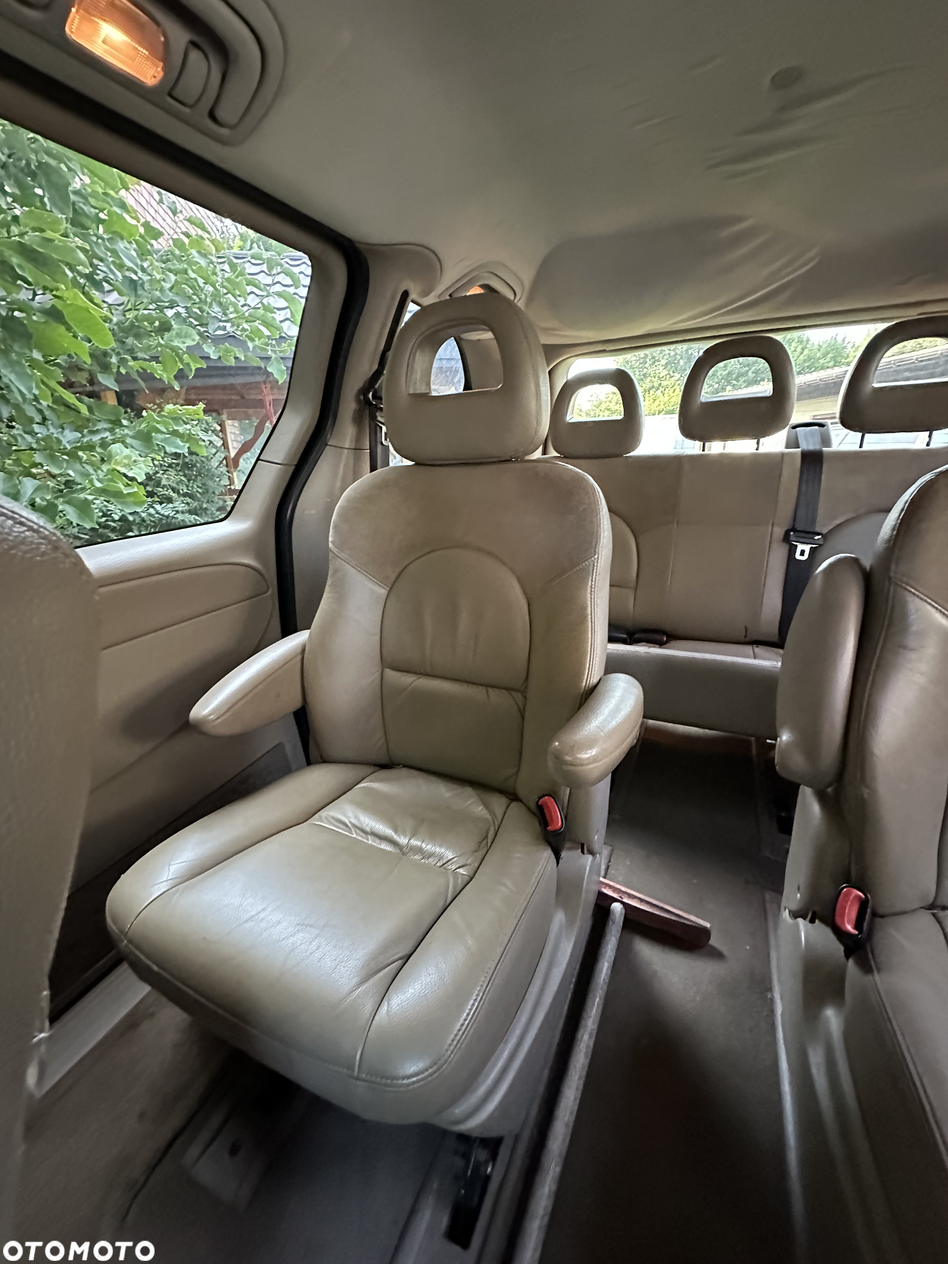 Chrysler Grand Voyager 3.3L LX - 16