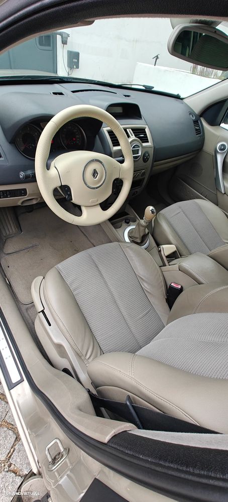 Renault Mégane 1.5 dCi Privilège Luxe - 6