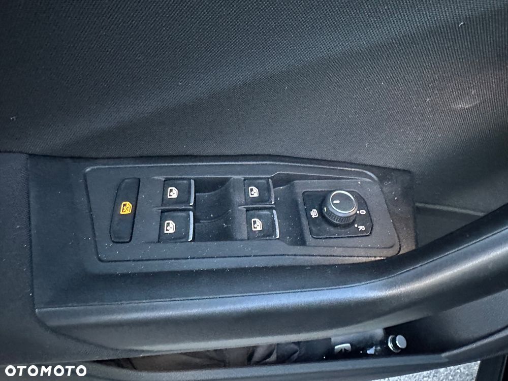 Volkswagen T-Roc 1.0 TSI Special Edition - 13