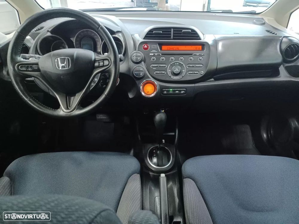 Honda Jazz 1.4 i-VTEC CVT Exclusive - 14