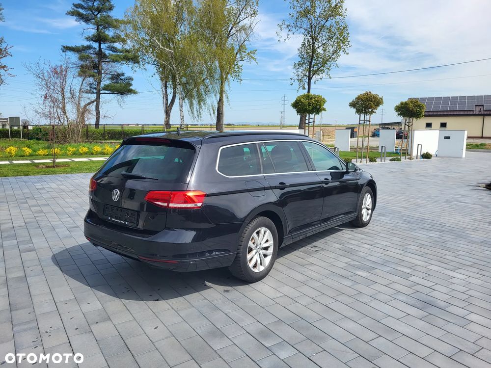 Volkswagen Passat 2.0 TDI (BlueMotion Technology) DSG Comfortline - 2