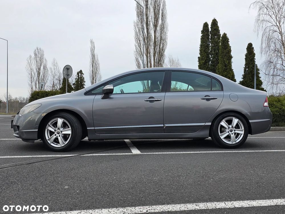 Honda Civic 1.8 Comfort - 2